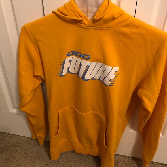 zumiez yellow hoodie